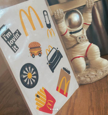 Limitierter CYBERSPOON mit Sticker & Astronaut